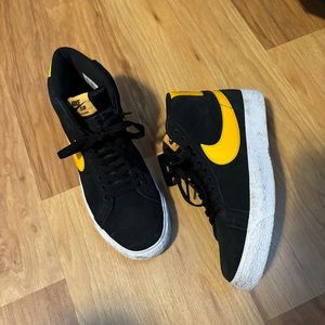 Nike Zoom Blazer Mid SB Black University Gold 864349-009 Men’s 6.5 Women’s 8
